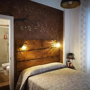 https://il-mandorlo-florence.it-tuscanyhotel.com